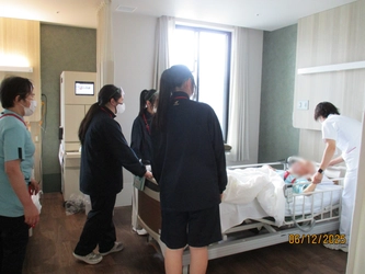 子どもたちが見た “医療複合施設のリアル”  中学生の職場体験を実施！ 