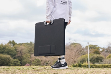 大型ポータブル電源にも対応！軽量・高出力な新型ソーラーパネル「PowerArQ Solar Foldable 210W 4枚折り」5月26日より発売開始