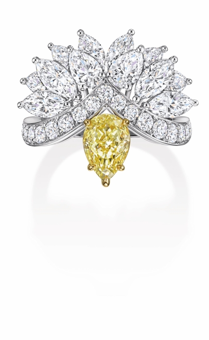 Eagle Yellow Diamond Ring