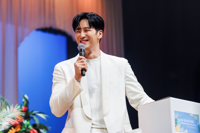 ©ABH製作委員会