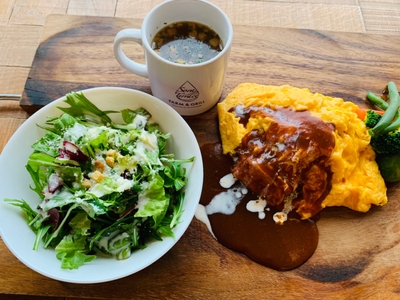 オムライスプレート　800円（税抜き）