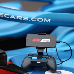 mRA1U6Xa54KBrmpMZlx4.jpg?w=940&h=940