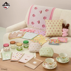 「meiji」の一番くじ最新弾！“アポロ”のクッションなど お菓子モチーフのオトナ可愛いアイテムが登場