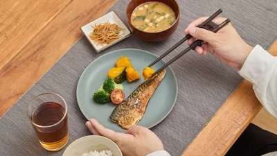 “お箸博士”丁子 雄希先生と共同開発した 「エジソンのお箸ラストステップ 大人用」を9月中旬に発売！ 正しく美しい持ち方が身に付きやすいお箸
