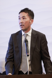 営業部長　間宮篤