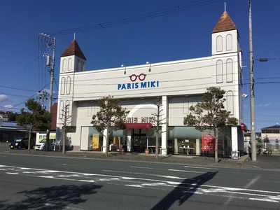 maJKSD7FzD7Uirf8Zf70.jpg?w=940&h=940