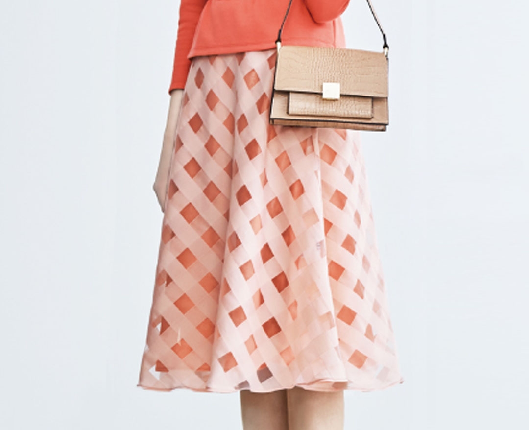 フレアスカート 22,000円(税込) カラー:ベビーピンク×コーラルピンク、ライトグリーン×グリーン、ブラック×ブルー