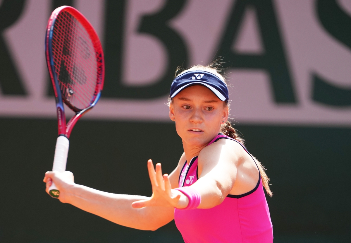 ヨネックスギアを全身にまとい、全仏オープンVを狙う 世界ランキング4位のエレーナ・ルバキナと総合契約を締結