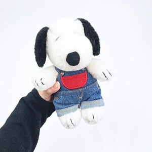 スヌーピーのカジュアルなコラボグッズ