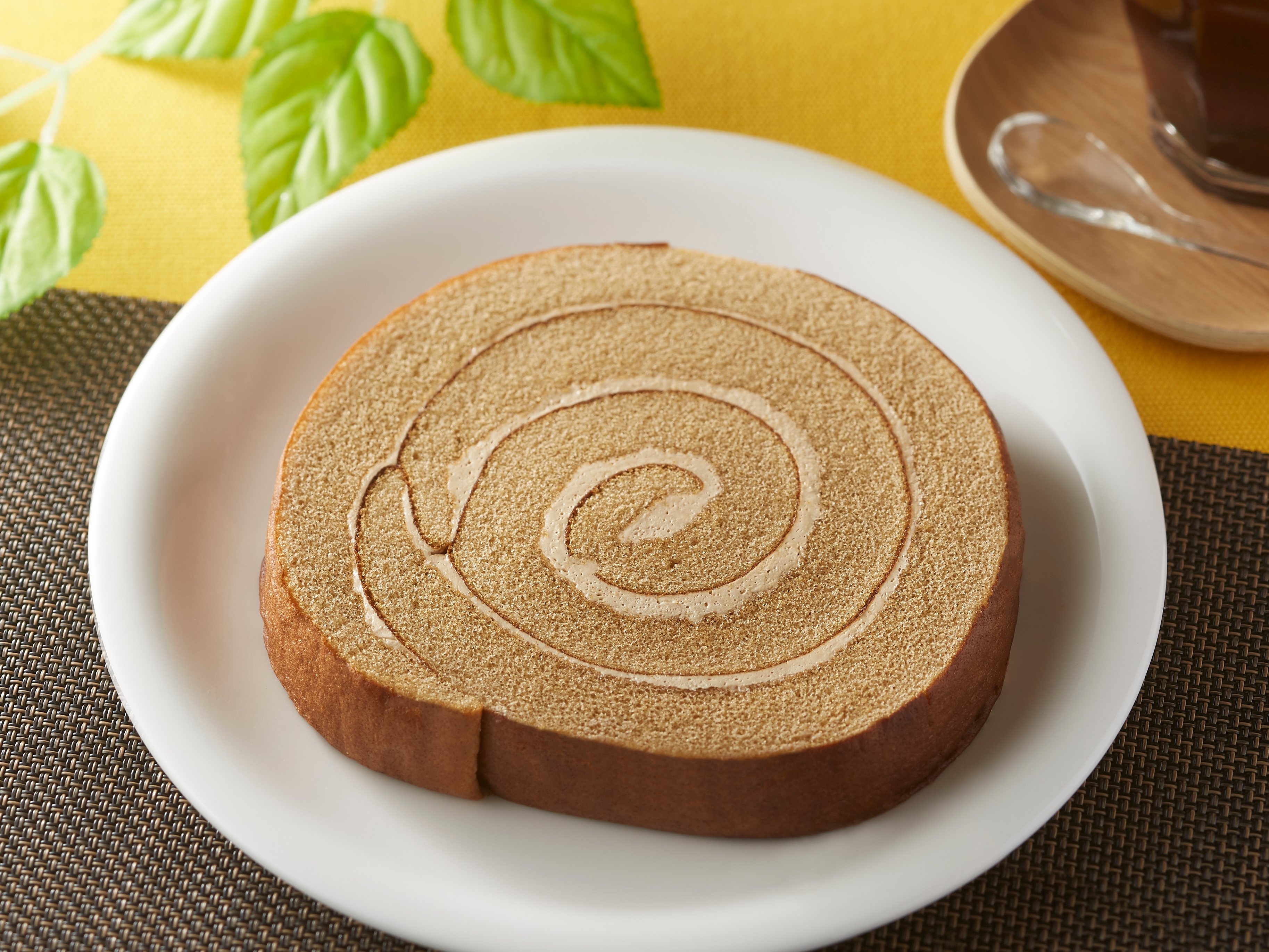 しっとりコーヒーロールケーキ(ベトナム産コーヒー使用) イメージ画像