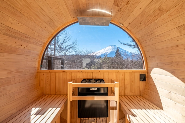 完全貸切のサウナ付きヴィラ「calm villa 富士山中湖」が 6/1に正式オープン！ドッグラン付き・ペット同伴可