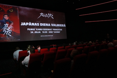 mtsLLPs5gzUZBUtAk4FC.jpg?w=940&h=940