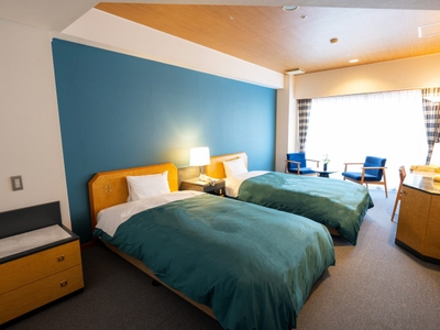 myE13HzdHeDj7NOIlAUc.jpg?w=940&h=940