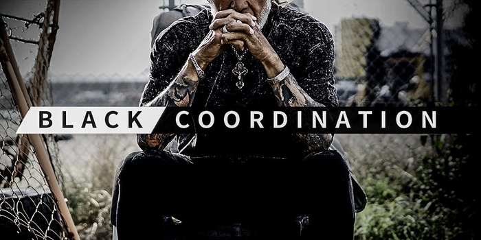 夏でも黒が着たいメンズ必見。コーデの法と色合わせを解説