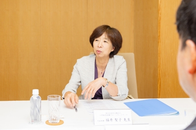 n3I3kRqJi2KhOvCqC7Bd.jpg?w=940&h=940