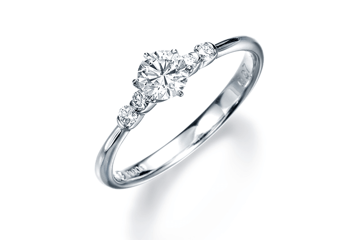 モニッケンダム 婚約指輪