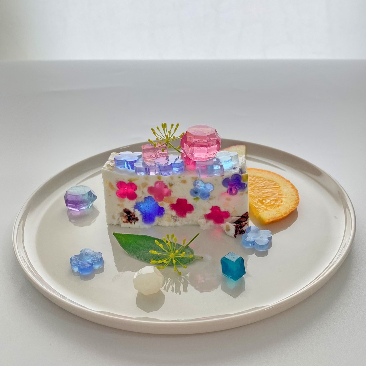 夏の涼やかなデザートにぴったりのアイスケーキ