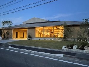 nEIKcrSiUv8XUYOPkpV9.jpg?w=940&h=940