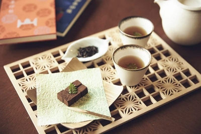 厄払い茶と山椒ショコラ