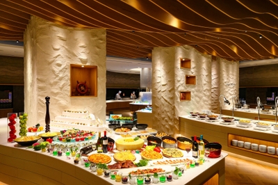 nH5zg99SuAP9owzf3aeE.jpg?w=940&h=940