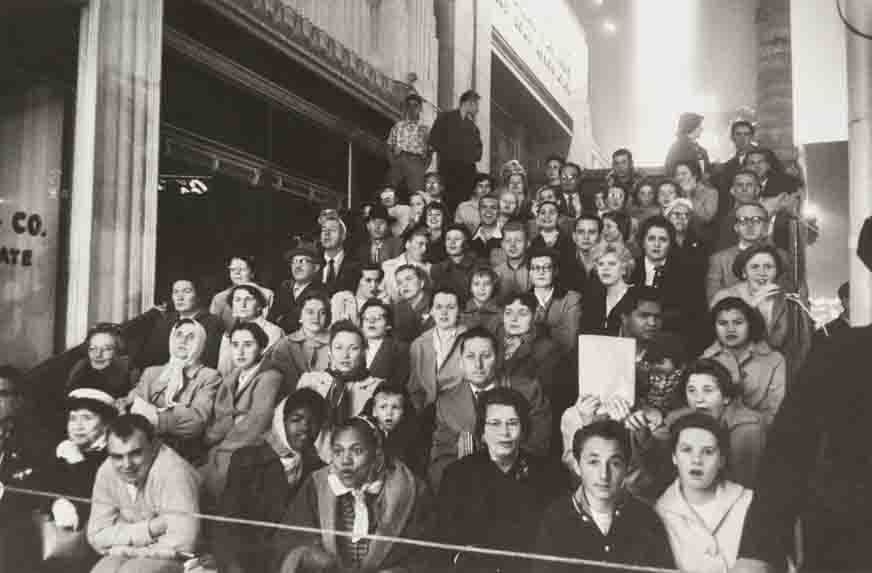 《映画のプレミア、ロサンゼルス》1955年 Movie Premiere, Los Angeles, 1955 (C) Robert Frank
