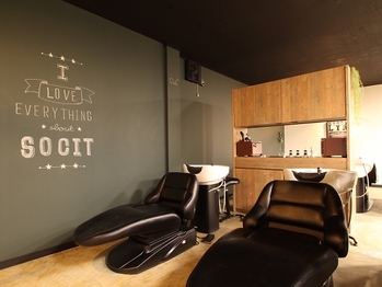 nQr34BqU73W1B54uONrh.jpg?w=940&h=940