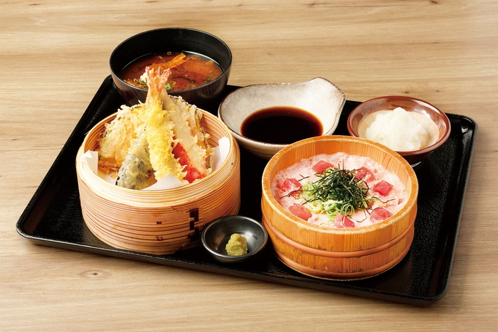 葱トロととろろの桶盛り丼定食(ヘルシー志向の新定番)