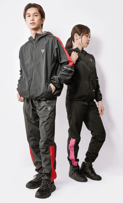 カラーは2種類、レッドとピンクがある