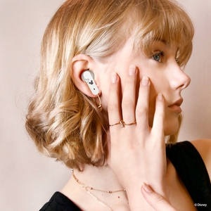 nXZ7v9KrBmgtFSHR4fei.jpg?w=940&h=940