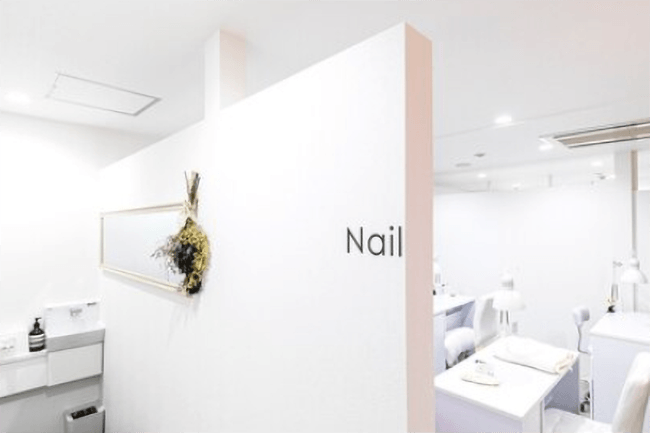 シンプルなデザインも格上の仕上がりに!理想の指先と目元が叶う『Nail&Eyelash JUNX 神戸三宮店』を駅近ドットコムで公開