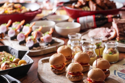 nd1mWBroxKkggffC9aJj.jpg?w=940&h=940