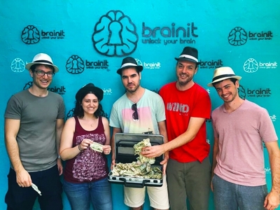 ndHJDElUusGyUv0r0nlL.jpg?w=940&h=940