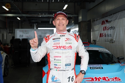 #16 ロニー・クインタレッリ(ララパルーザ)