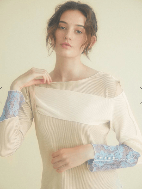 プリーツメロウトップス THE PLEATS MELLOW TOPS ¥ 13,750 (税込) BLACK/BEIGE