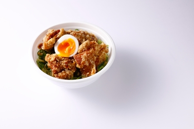 テイクアウト商品「麺処むらじの唐揚げ丼」