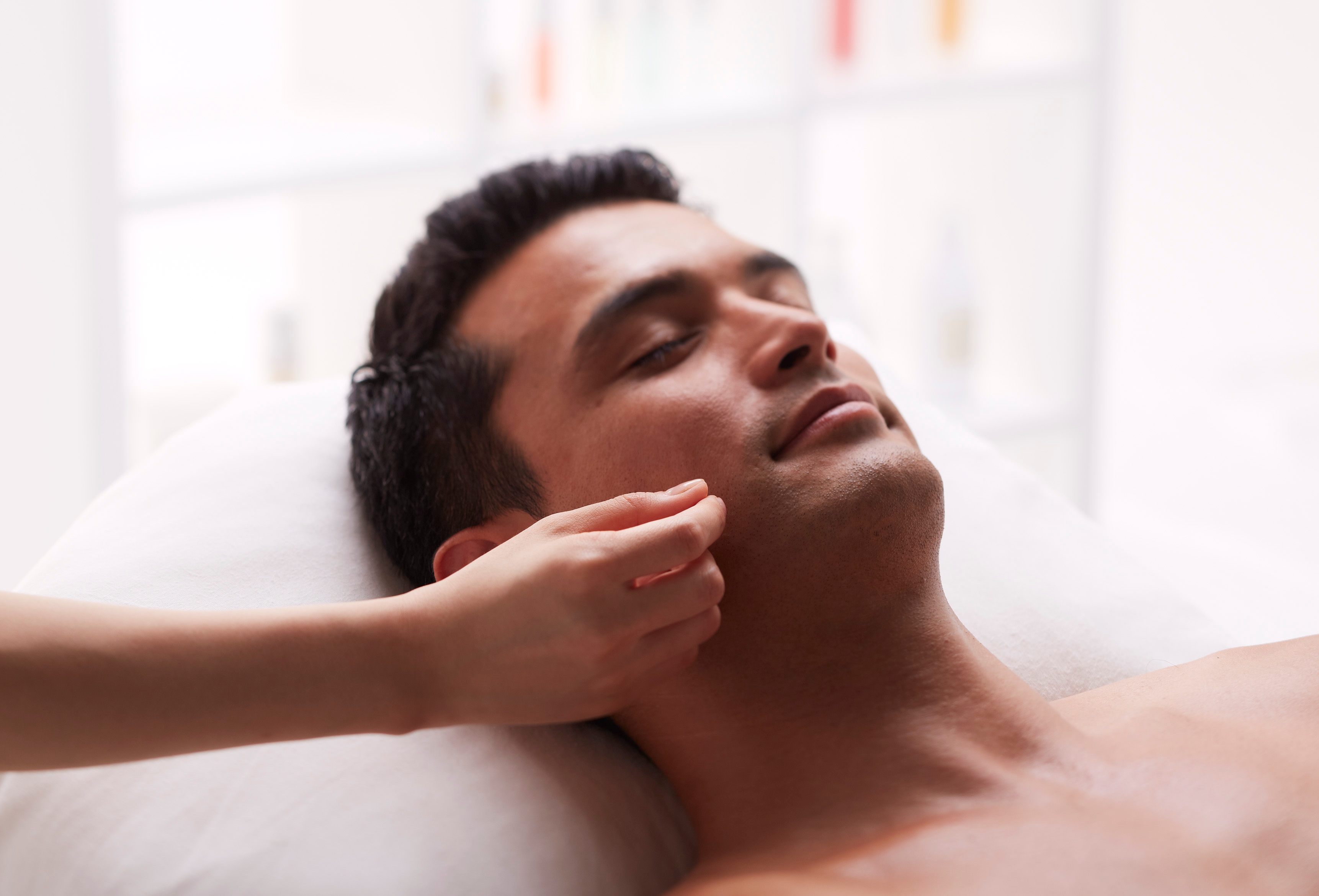 「青ヒゲをどうにかしたい！ツルツル肌を目指そう」DANDY LABO.にて脱毛に関する記事を公開