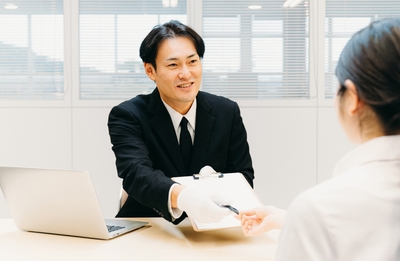 nzNKwYM7CYqdm2V3Hubx.jpg?w=940&h=940