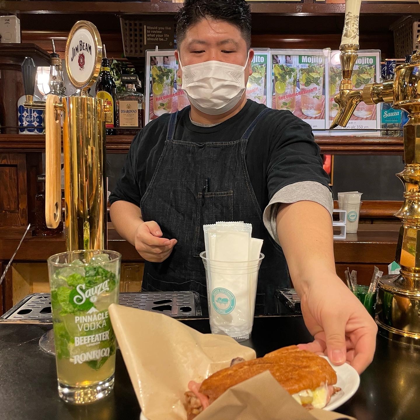 映画「シェフ」をイメージしたスタッフ