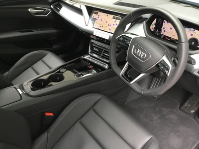 oDQgBCc1hsCwiiWFNF0B.jpg?w=940&h=940