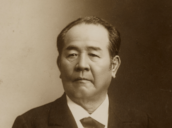 渋沢栄一（渋沢史料館所蔵 )