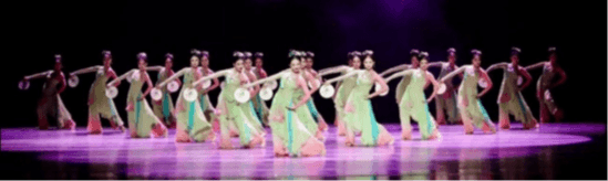 「淡妝濃抹総相宜」(江南地方の水郷文化を表現)