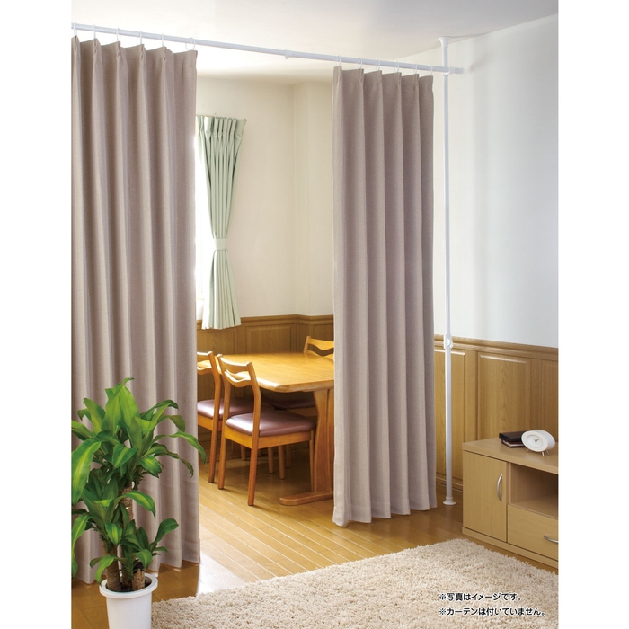 リビング ※カーテンは付いていません。