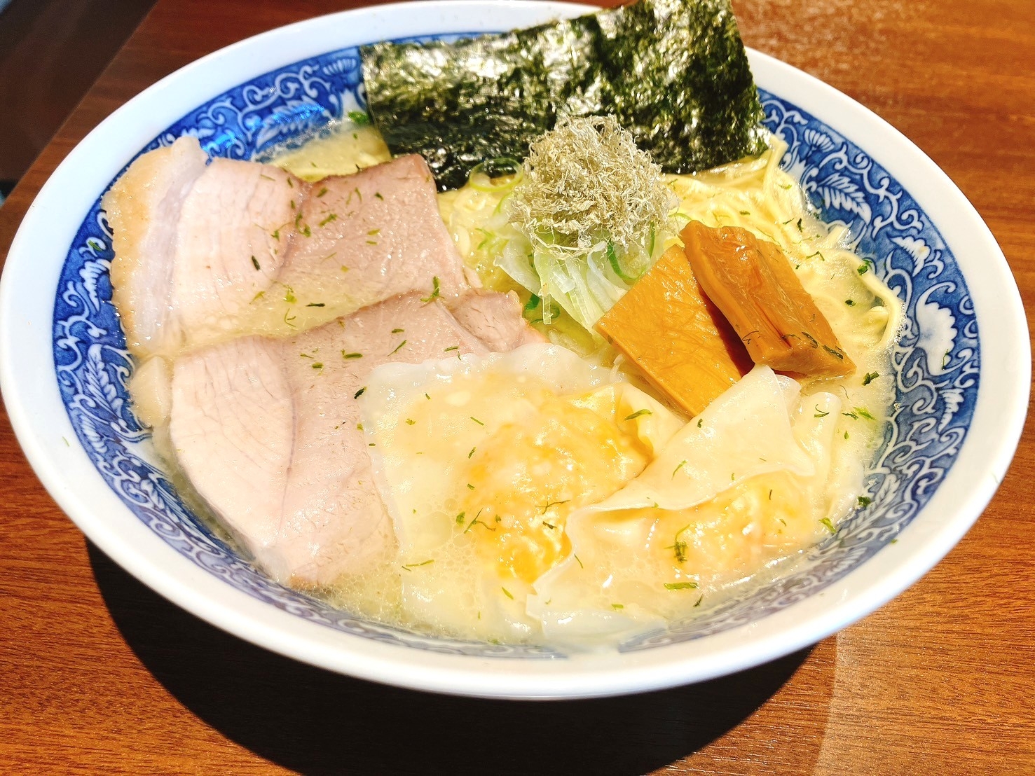 木場【感動のこの一杯!スープ完飲必須!】「麺彩 餞-HANAMUKE-」オープン