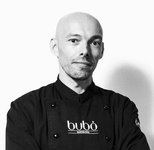 oeTo3mKVWnKcW9z05vr0.jpg?w=940&h=940