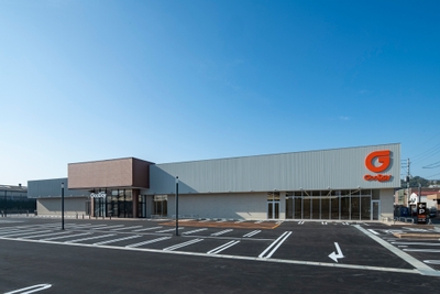 ogo9vnDQgwfwifaBq6O5.jpg?w=940&h=940