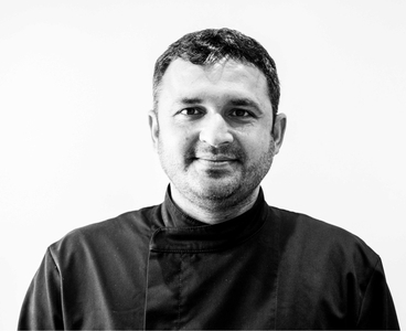 okx3pdW5SfTQOutvvJep.jpg?w=940&h=940