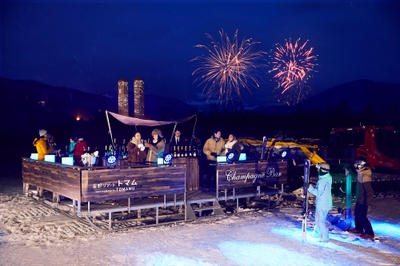 olyuqXZ9uSjJMkmyLnEb.jpg?w=940&h=940