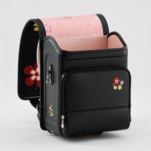 仕切りをなくした新設計、NEW SHAPE