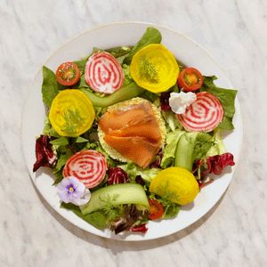 oph92AMKID3CgxINrbVz.gif?w=940&h=940