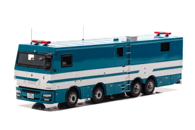 警視庁警備部機動隊放射線防護車両:左前